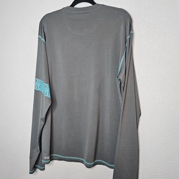 Crazy Shirts Surf Performance Tee Shirt Mens XXL Hawaiian Tribal Gray Stretchy - Picture 8 of 10